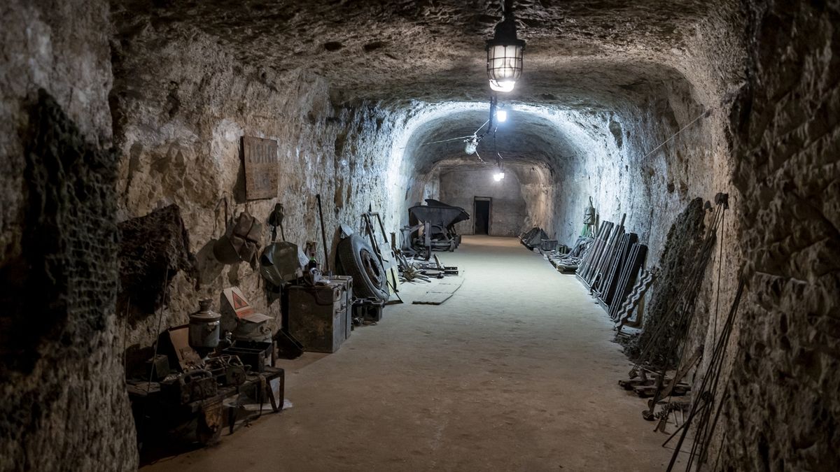 FOTO: Podzemní nacistická zbrojní továrna Rabštejn